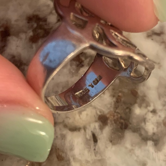 Vintage Sterling Silver Flower Ring, Stamped Thailand 925, Approx. Size 7 - Picture 6 of 8